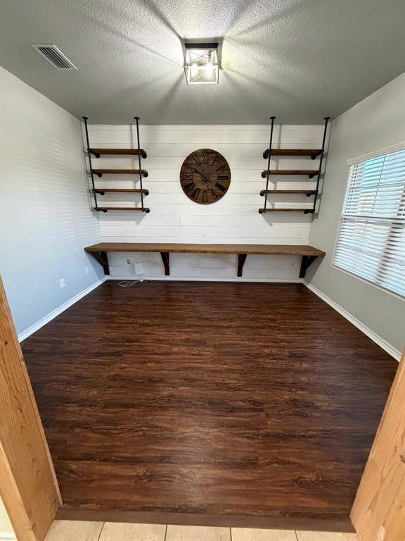 Ponder, TX 76259,312 Fairgrounds Lane