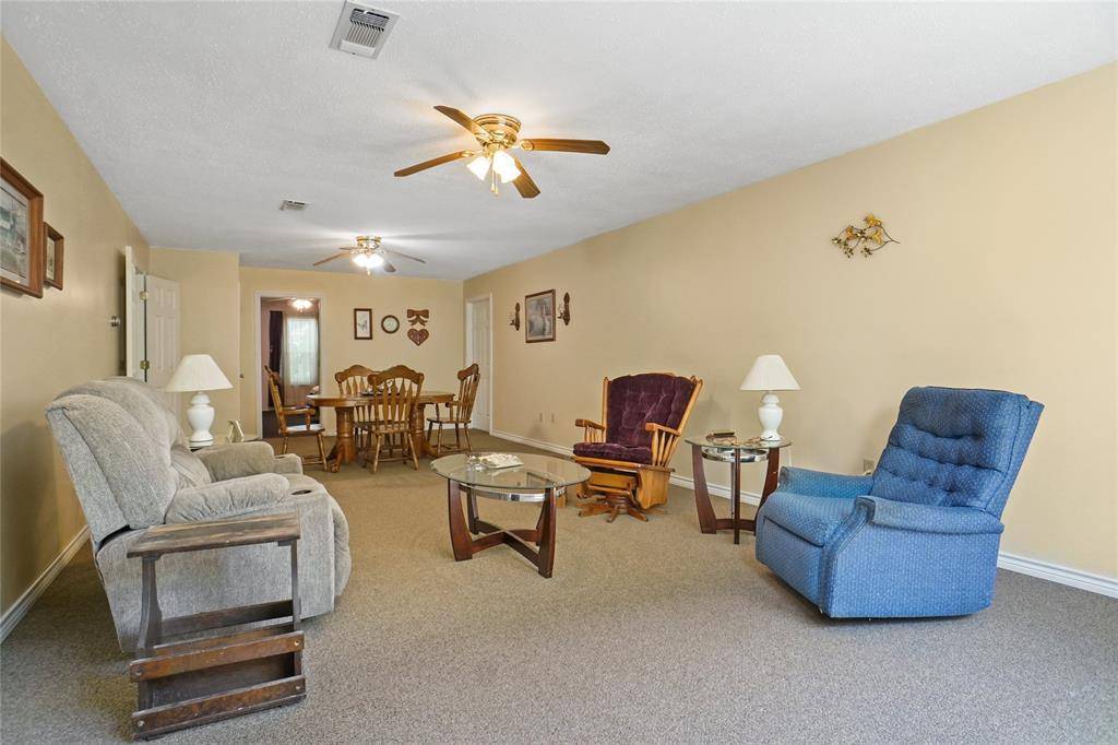 Springtown, TX 76082,1092 W Highway 199