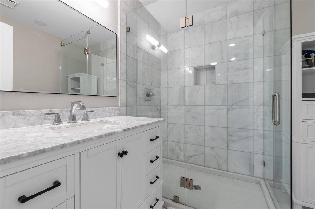 Dallas, TX 75206,5806 Birchbrook Drive #206