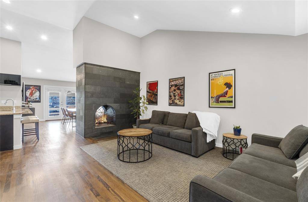 Dallas, TX 75206,5806 Birchbrook Drive #206