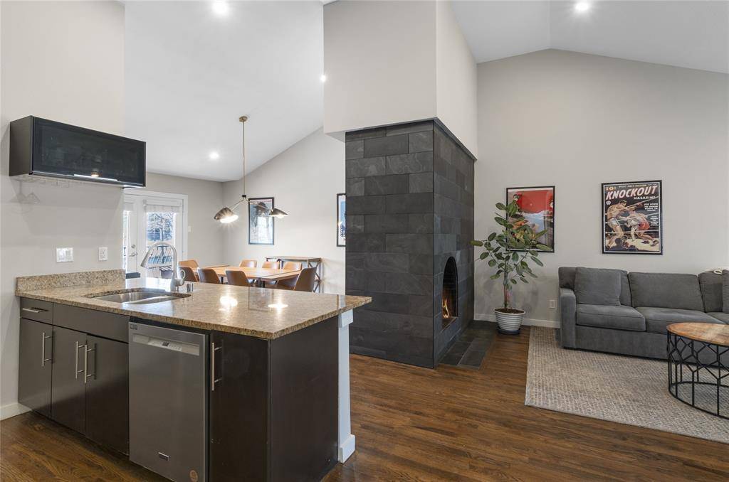 Dallas, TX 75206,5806 Birchbrook Drive #206