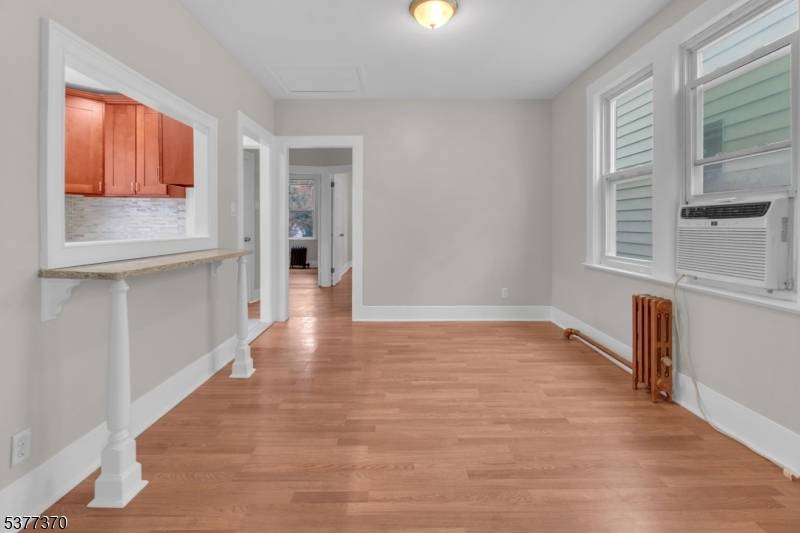 East Orange City, NJ 07017,32 Dodd St