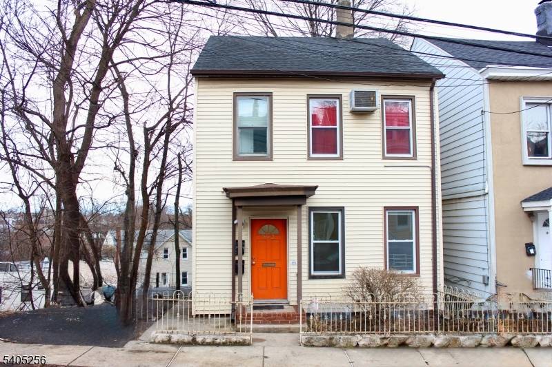 Paterson City, NJ 07522,282 N 4Th St