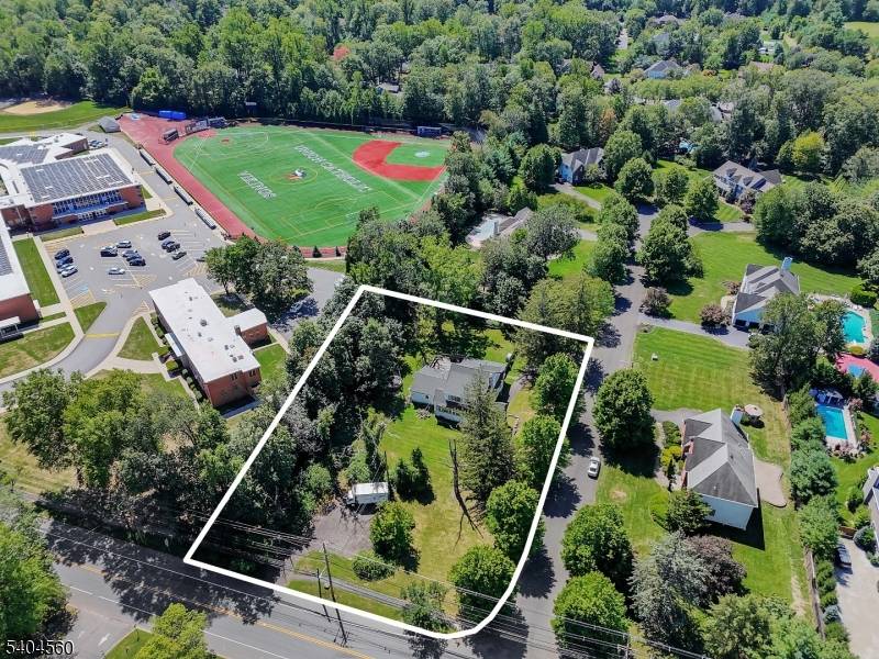 Scotch Plains Twp., NJ 07076,2 Dutch Ln