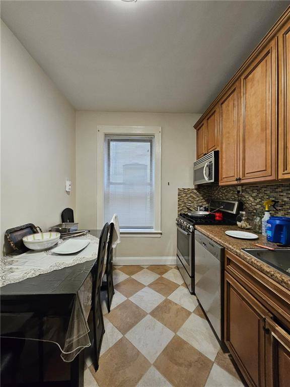 Brooklyn, NY 11235,2315 Avenue Z