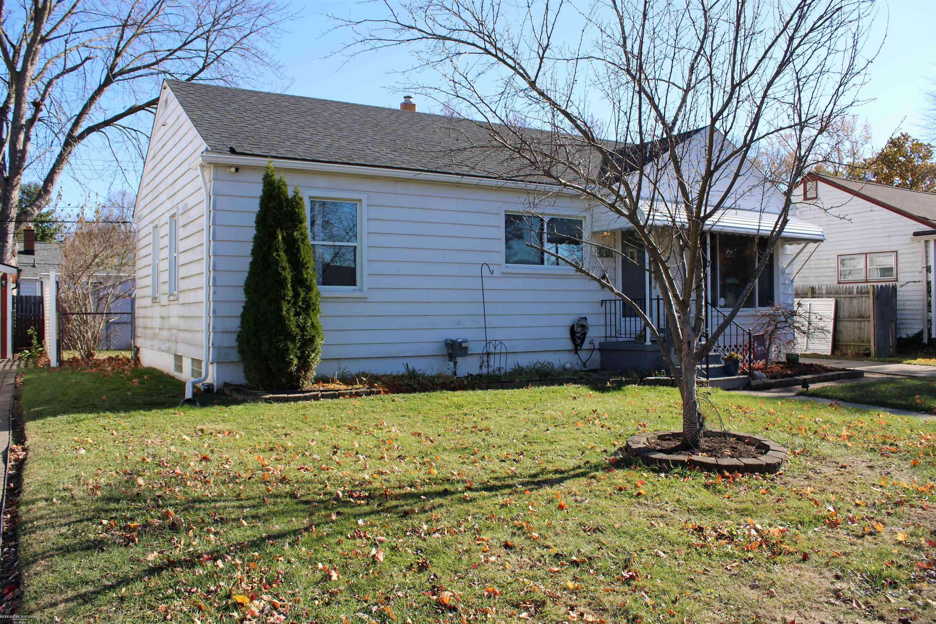 Mount Clemens, MI 48043,629 Chippewa ST