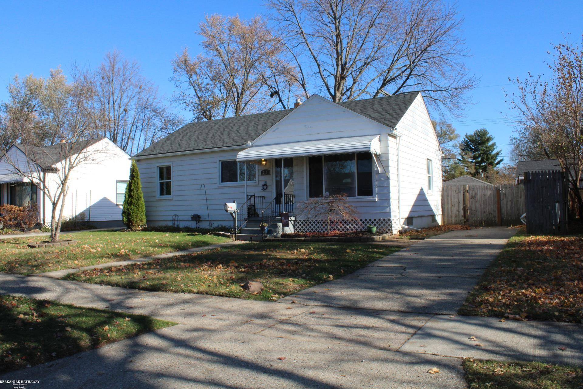 Mount Clemens, MI 48043,629 Chippewa ST