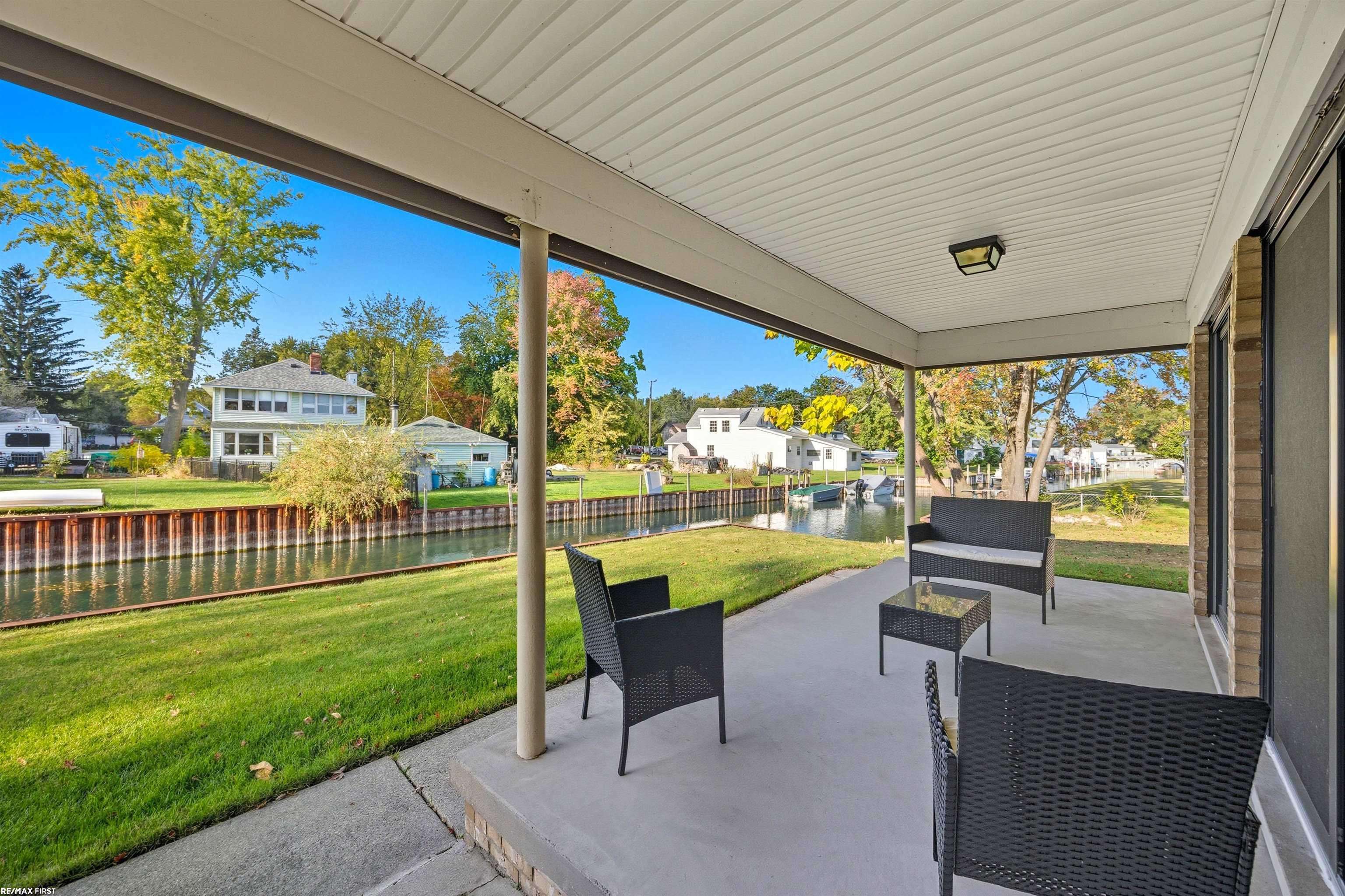 Algonac, MI 48001,2037 W Park DR