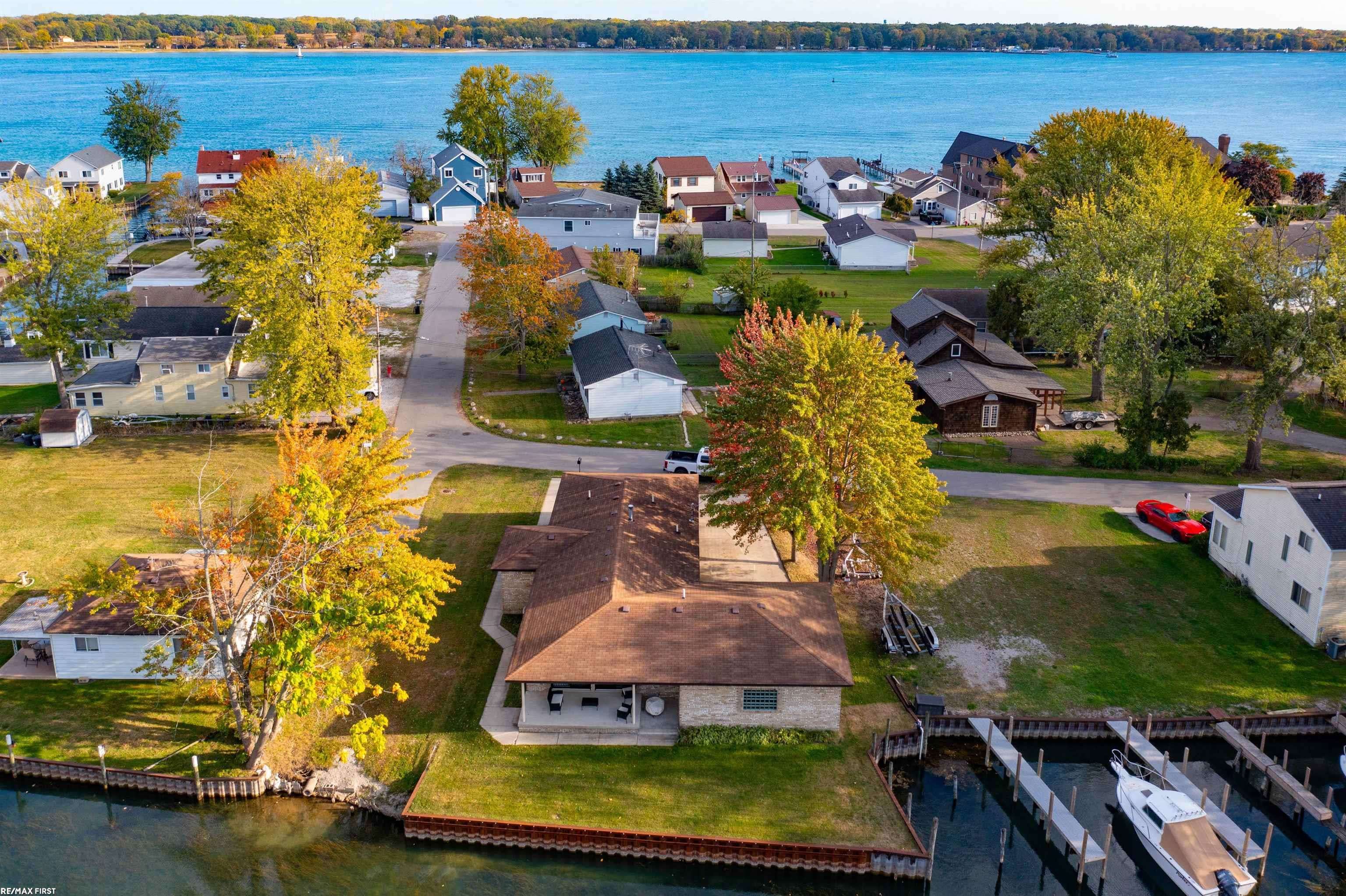 Algonac, MI 48001,2037 W Park DR