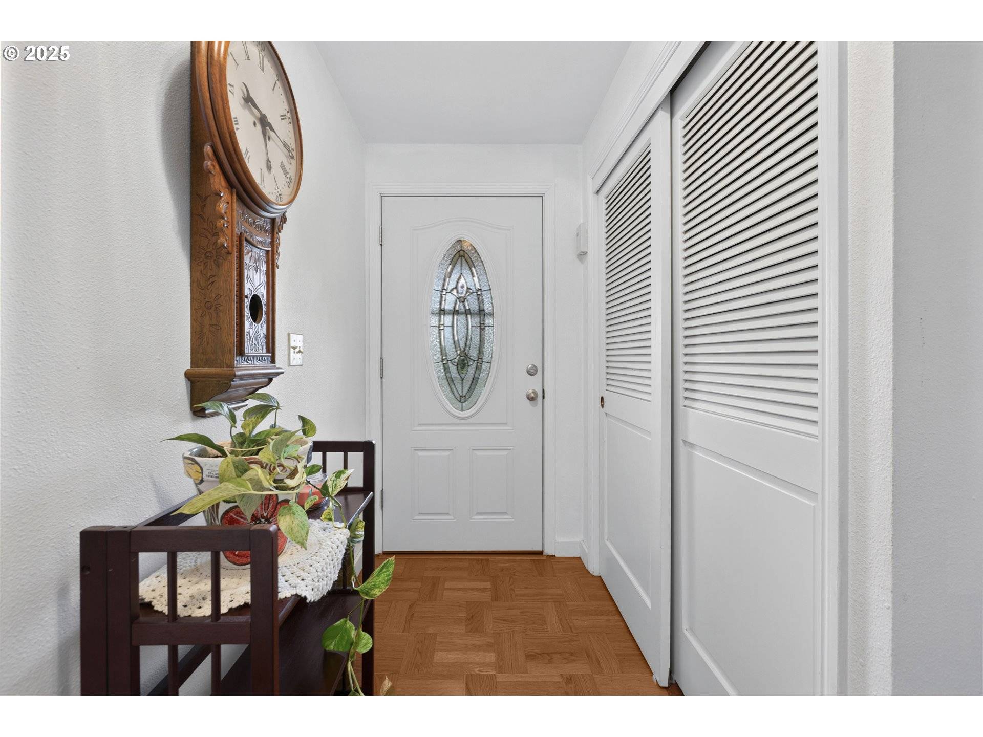 Eugene, OR 97405,1910 HAWKINS LN