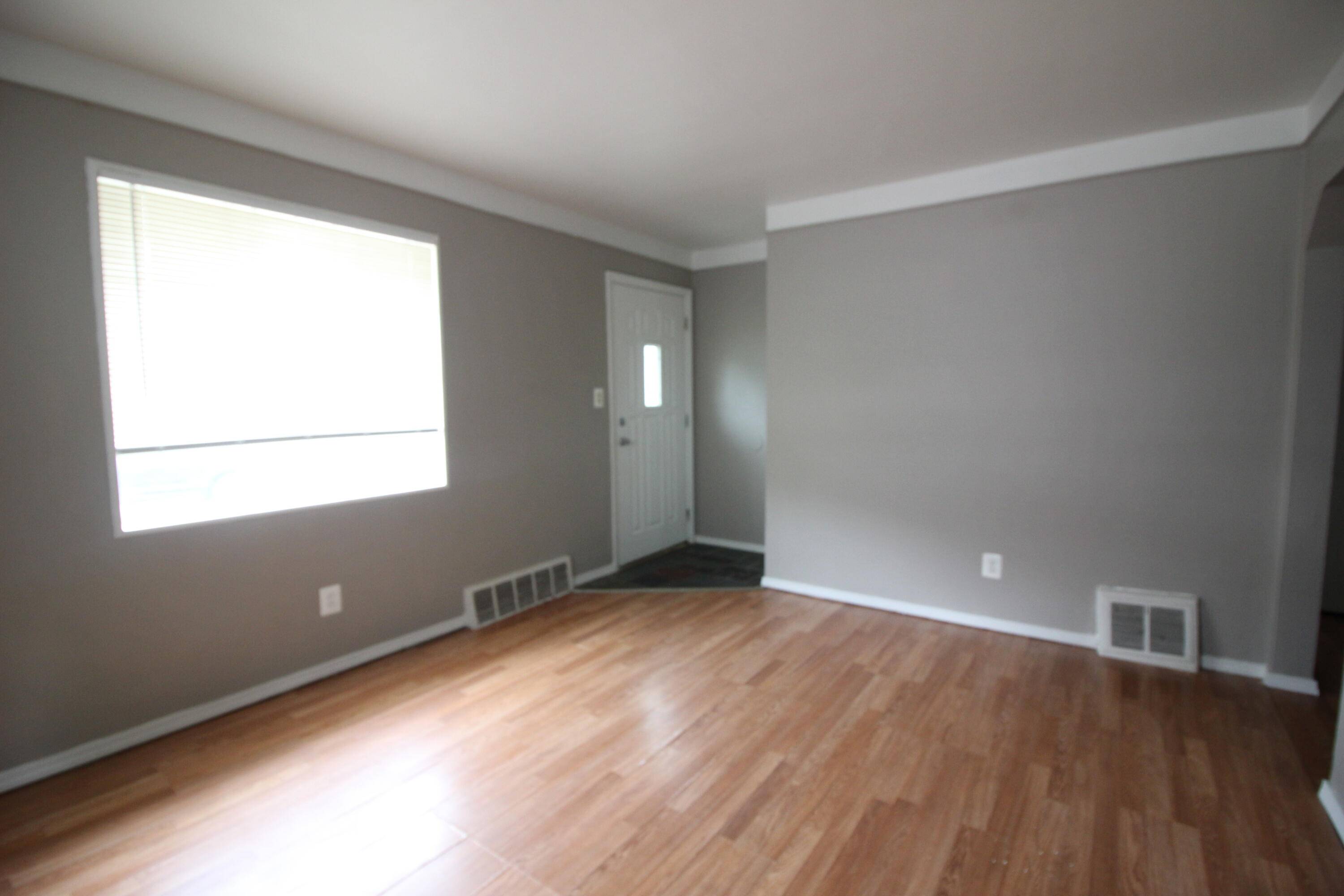 Roseville, MI 48066,26095 Pattow ST