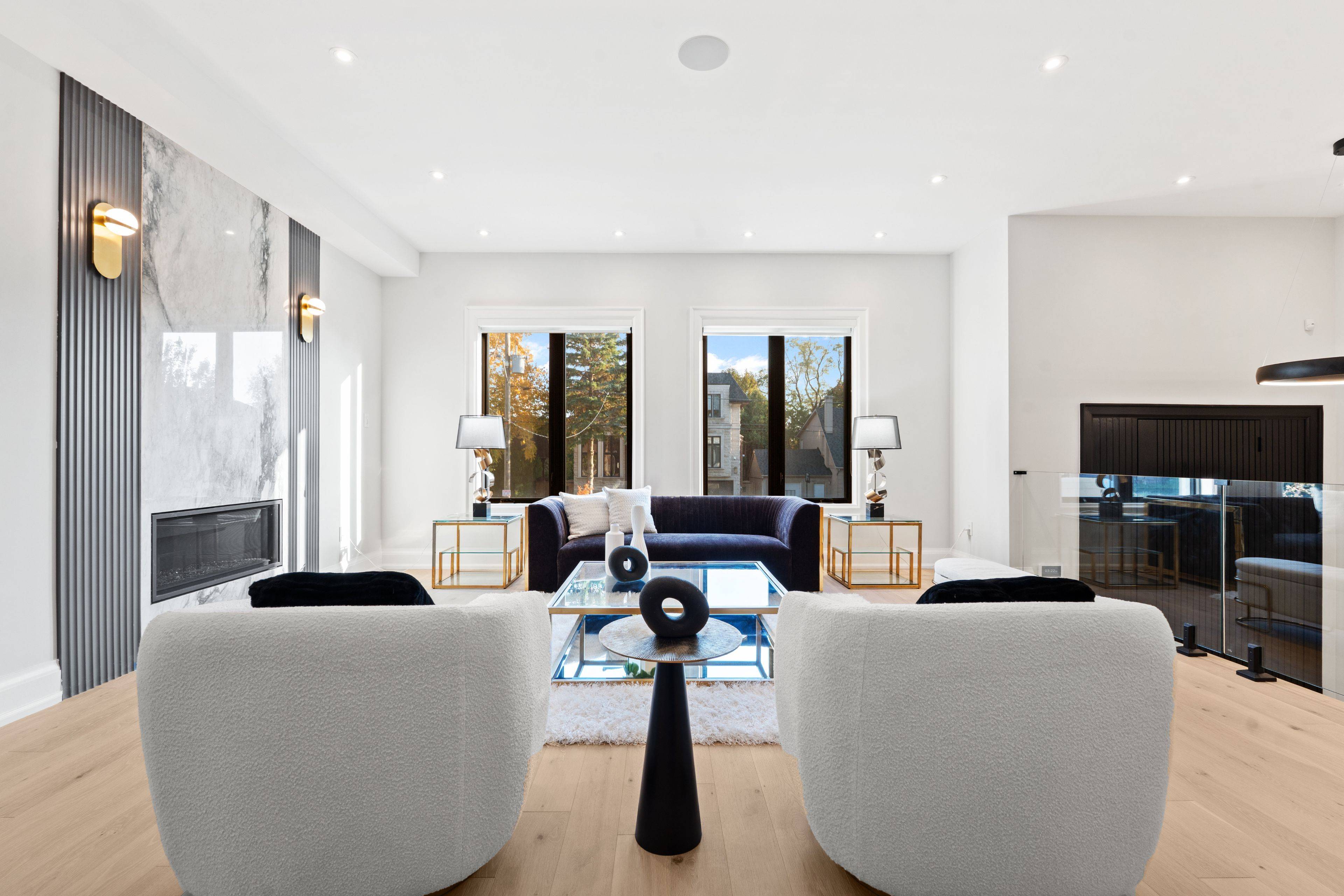 Toronto C07, ON M2R 1H6,422 Hounslow AVE