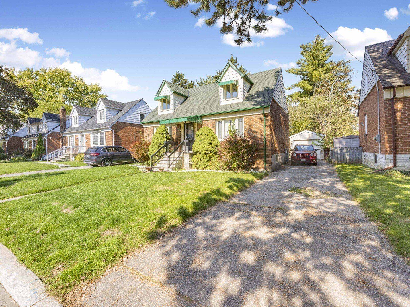 Toronto C14, ON M2N 2Y6,55 Craigmore CRES