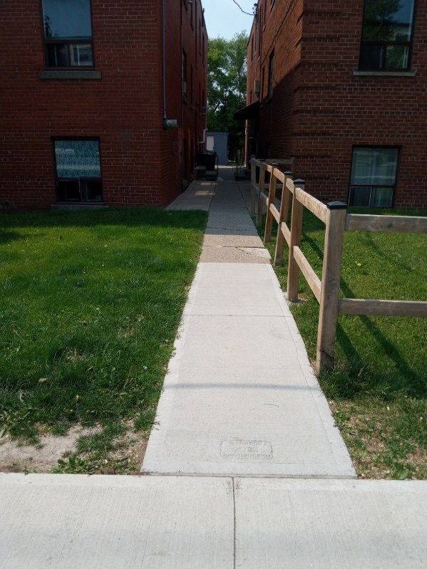 1020 O'Connor DR, Toronto E03, ON M4B 2T3