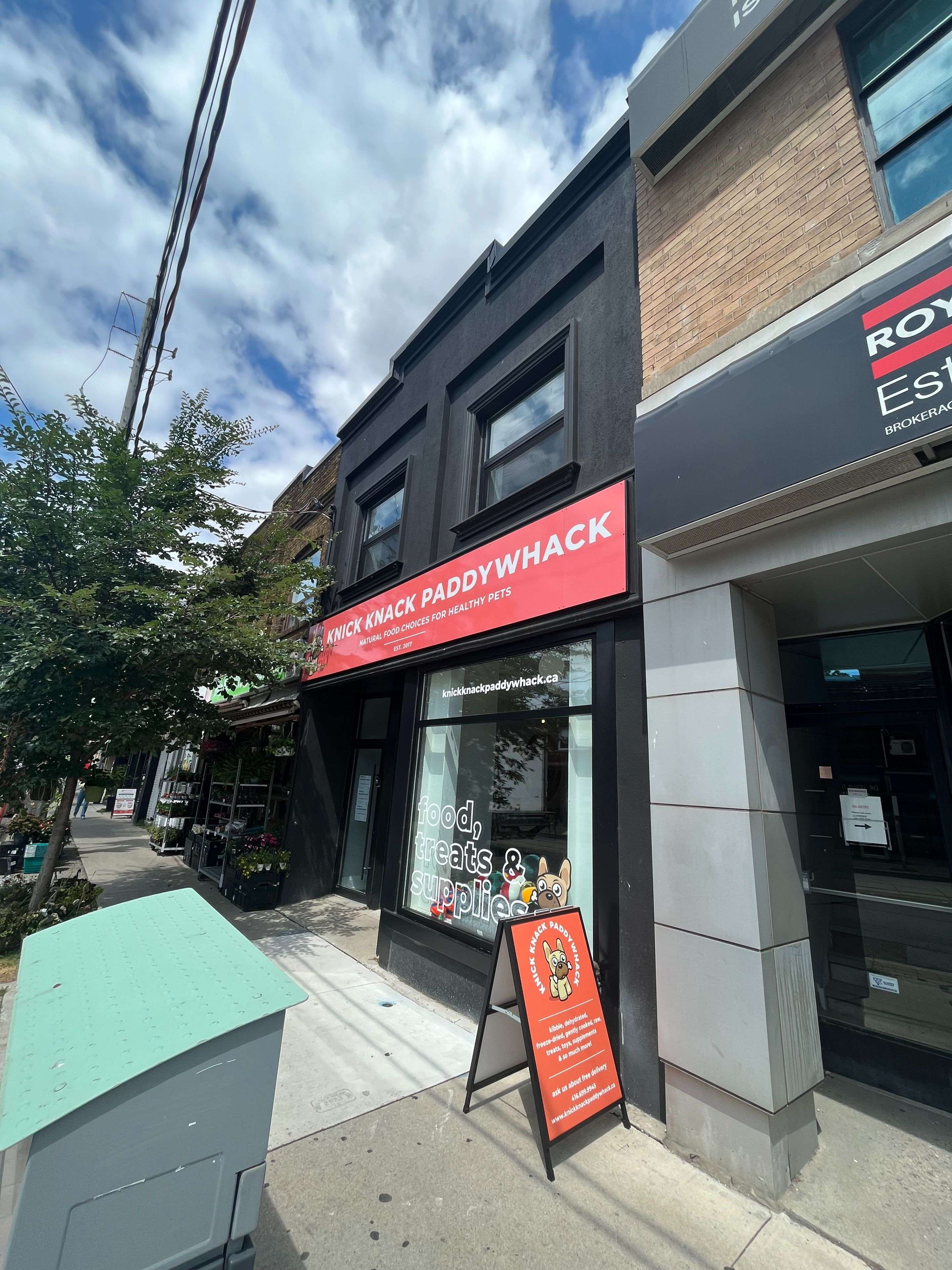 Toronto E02, ON M4E 1T4,1048 Kingston RD