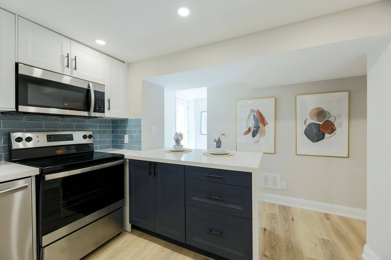 Toronto E06, ON M1N 2B8,2 Freeman ST #Basement