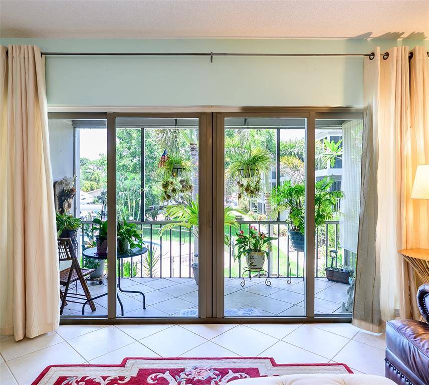 Fort Lauderdale, FL 33315,1200 SW 12th St #201