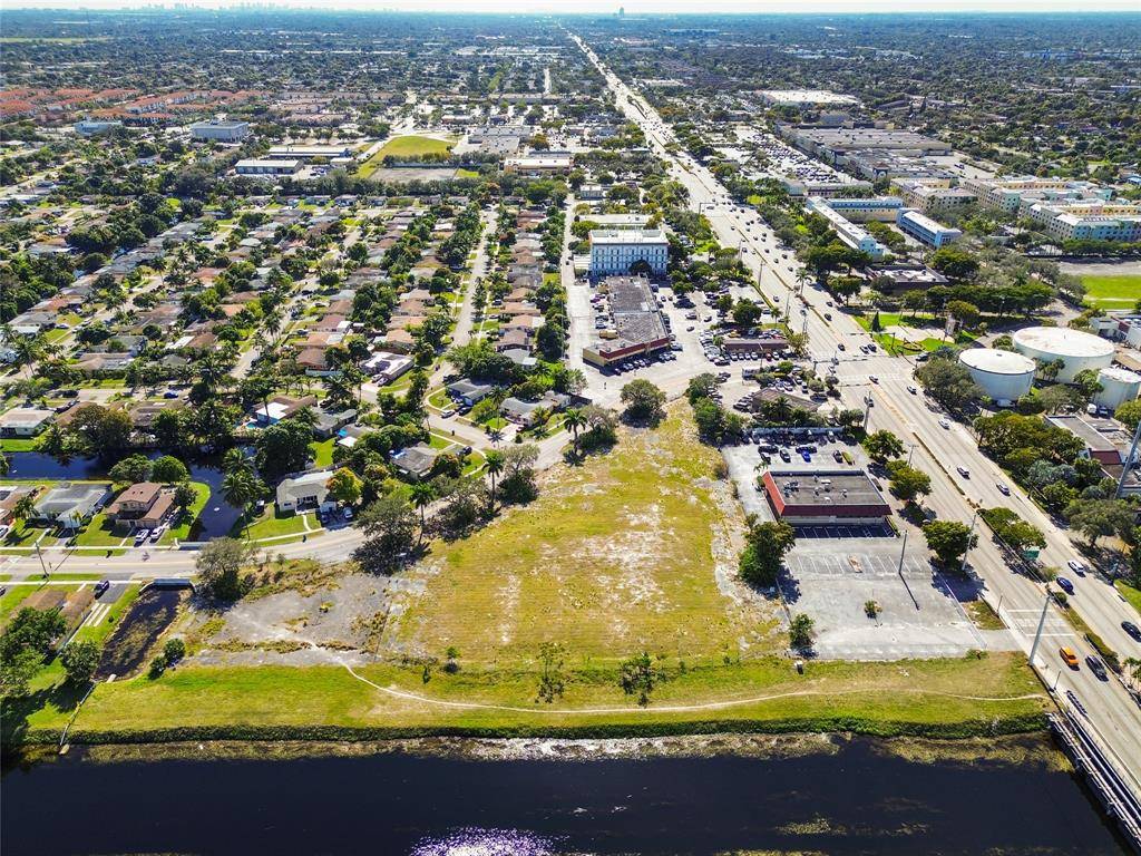 Lauderdale Lakes, FL 33309,3900 NW 37th St