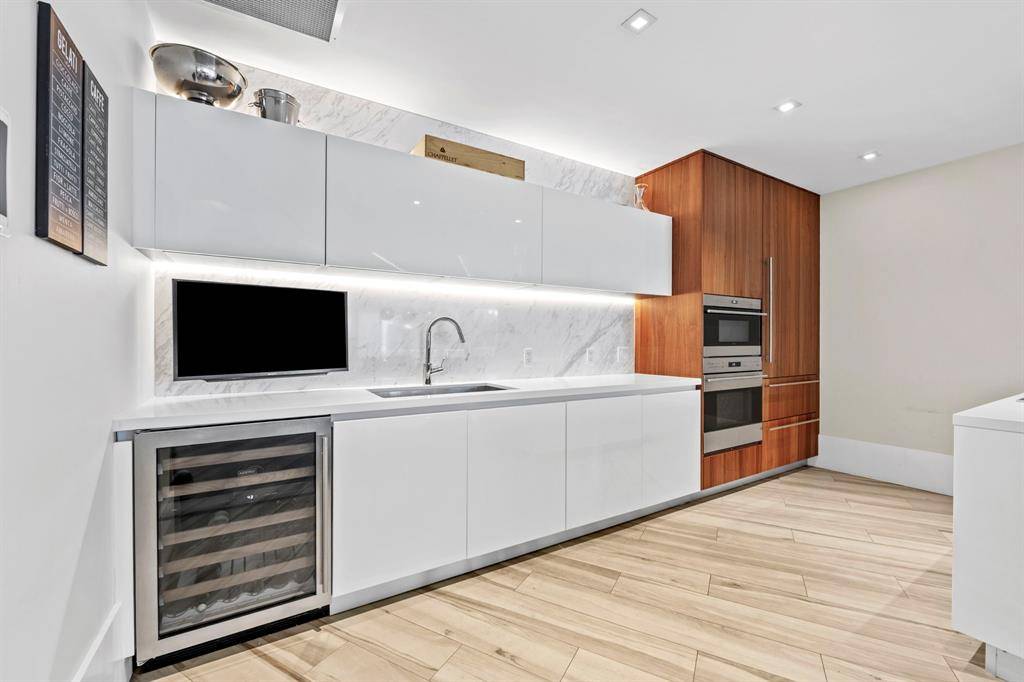 Fort Lauderdale, FL 33304,701 N Fort Lauderdale Beach Blvd #403