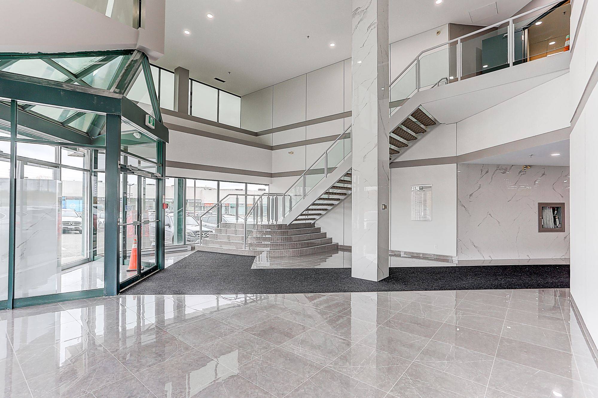 Markham, ON L3R 2N7,7800 Woodbine AVE #312