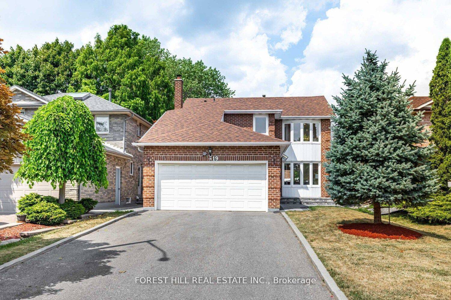 Richmond Hill, ON L4C 6K6,19 Eleanor CIR