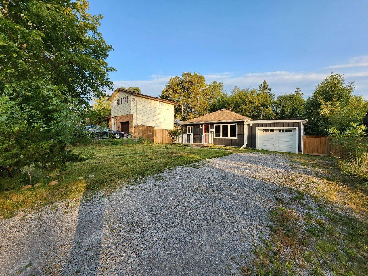 Georgina, ON L4P 2K2,141 Silas BLVD