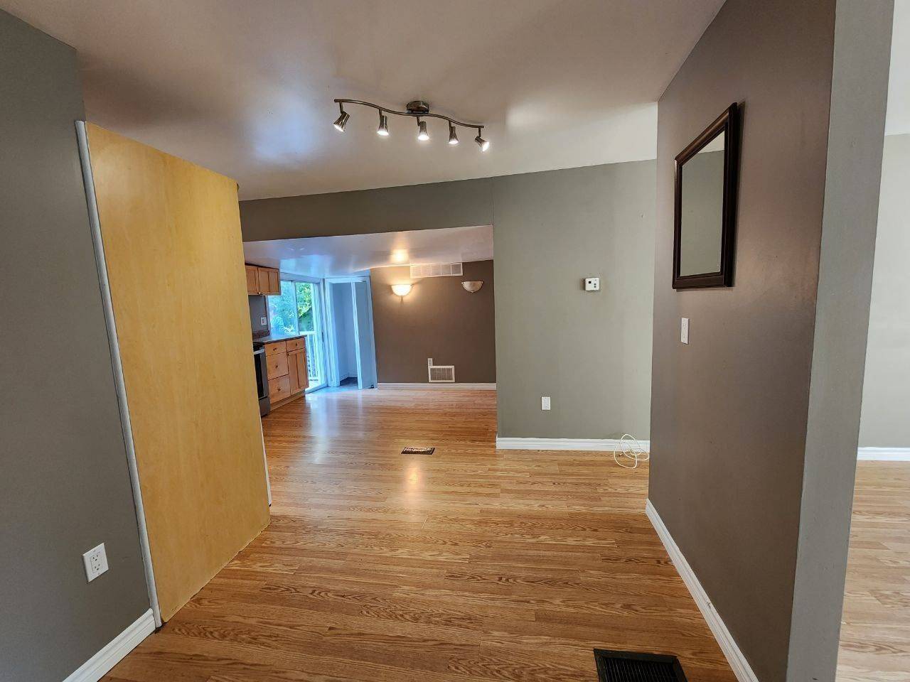 Georgina, ON L4P 2K2,141 Silas BLVD