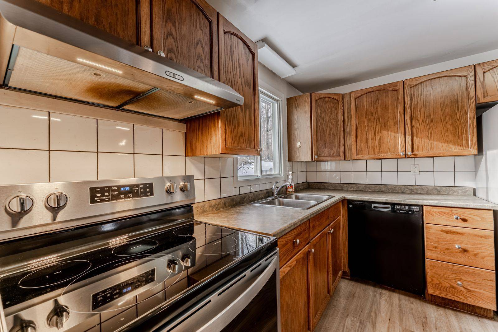 Midland, ON L4R 4Y2,858 Birchwood DR