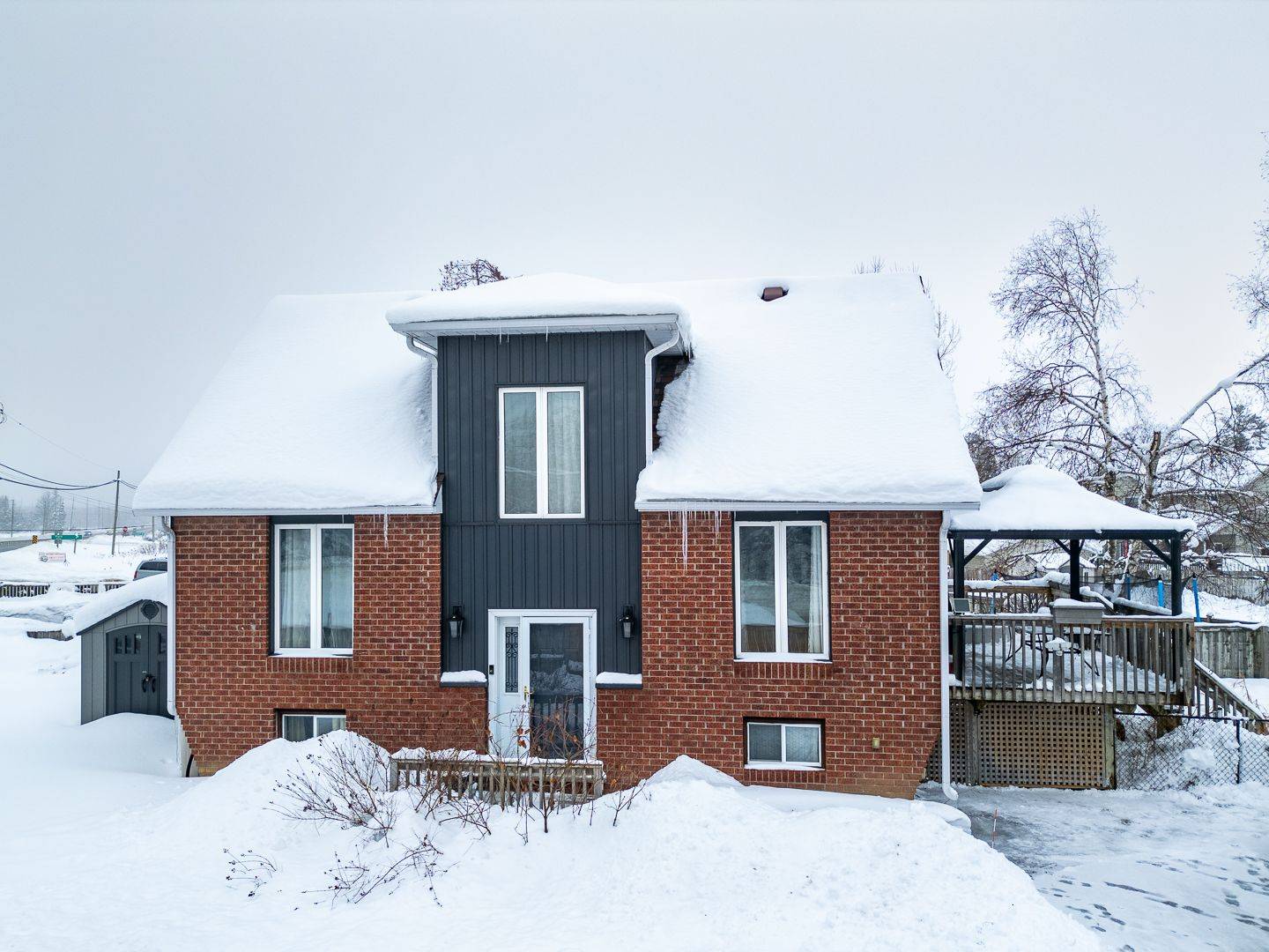 Severn, ON L3V 0V9,3337 Beckett PL