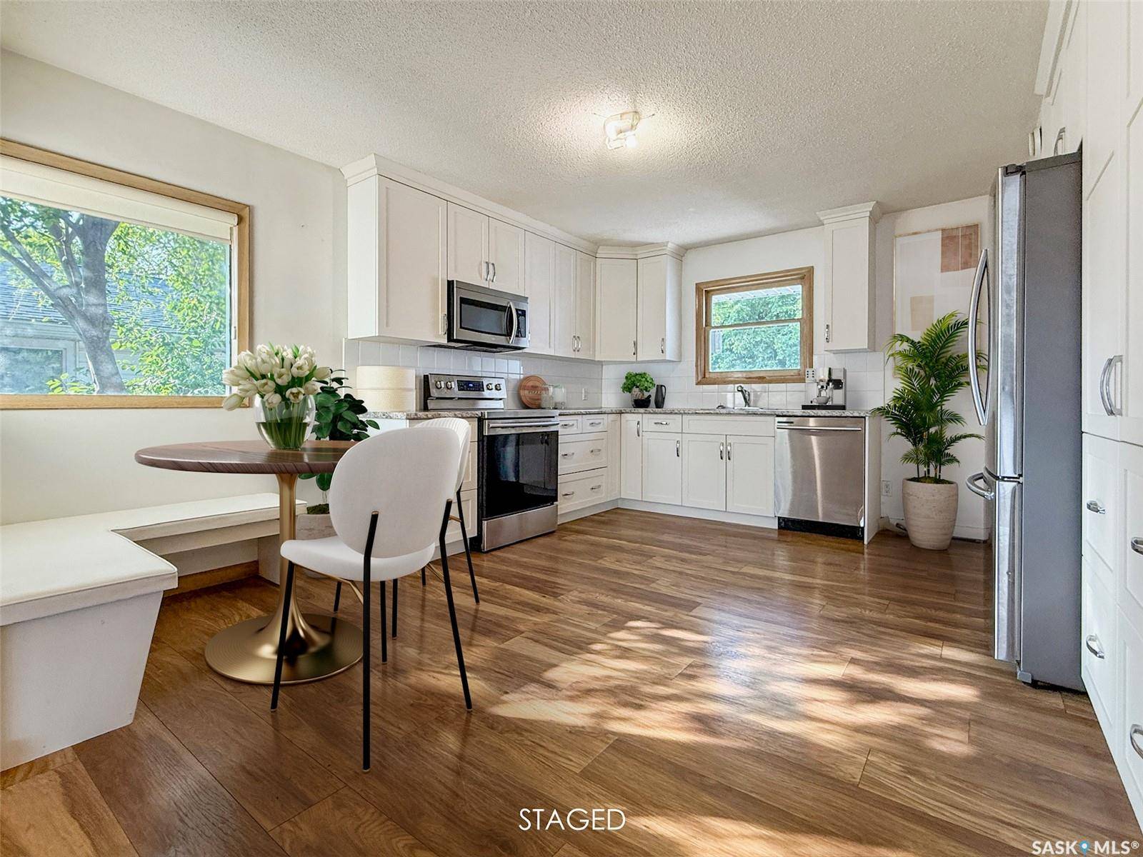 Swift Current, SK S9H 1X3,611 North Hill DRIVE