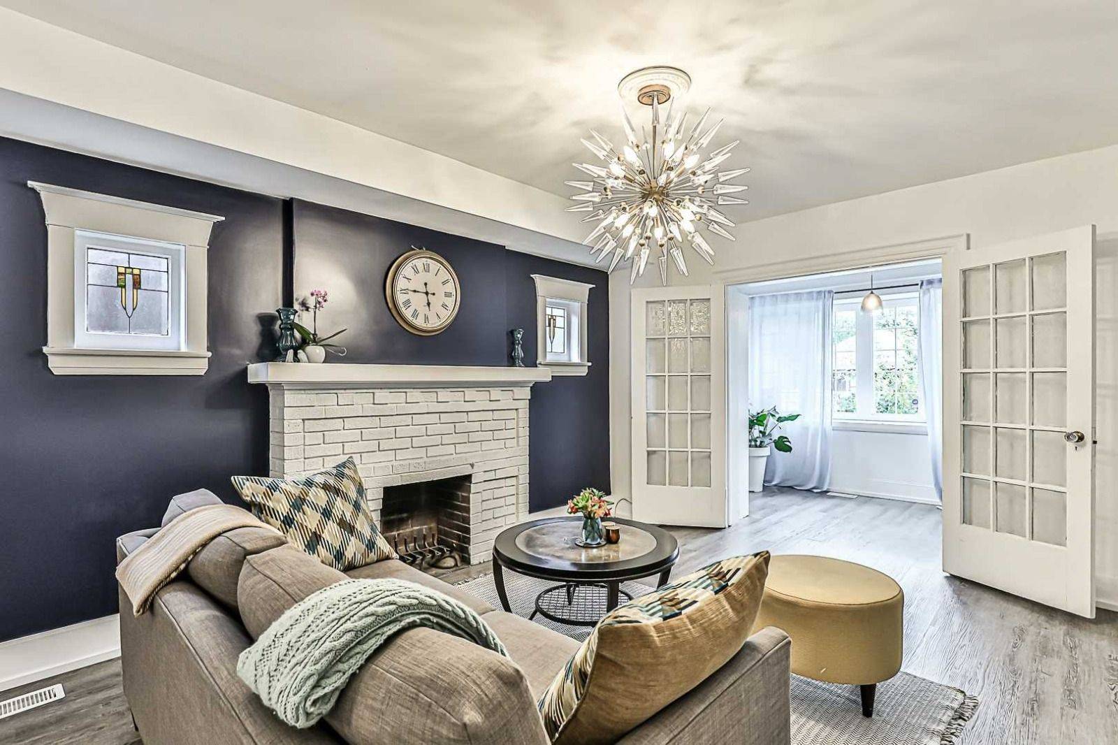 Toronto W06, ON M8W 1R6,75 Fairfield AVE