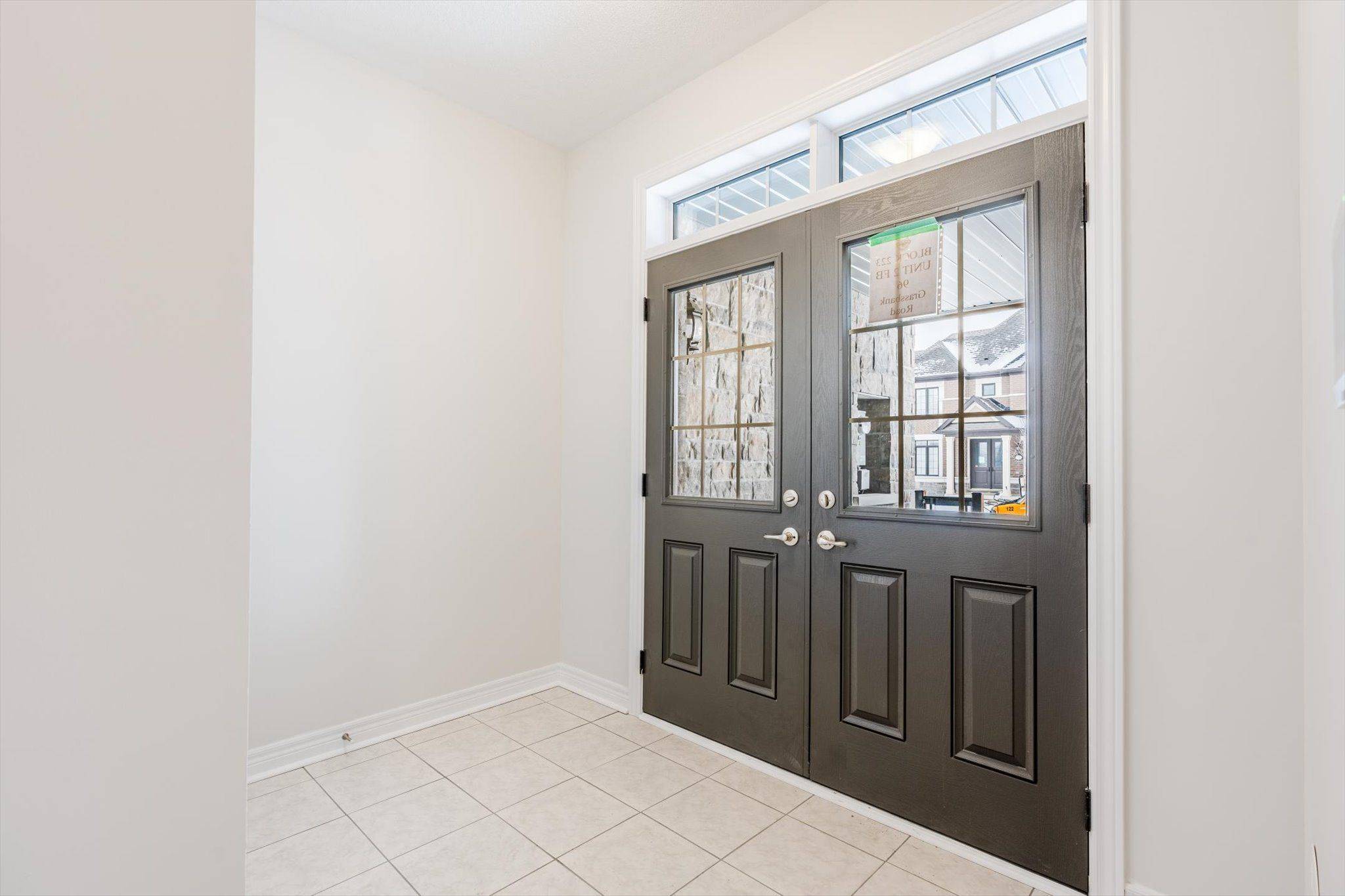 Brampton, ON L6R 4E6,96 Grassbank RD