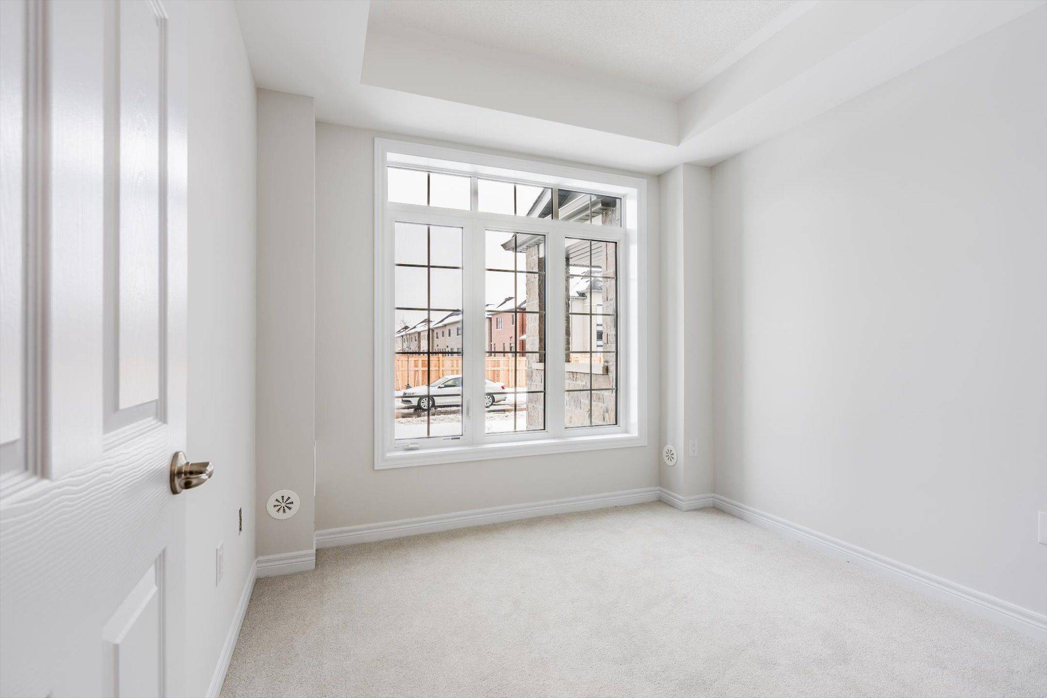 Brampton, ON L6R 4E6,96 Grassbank RD