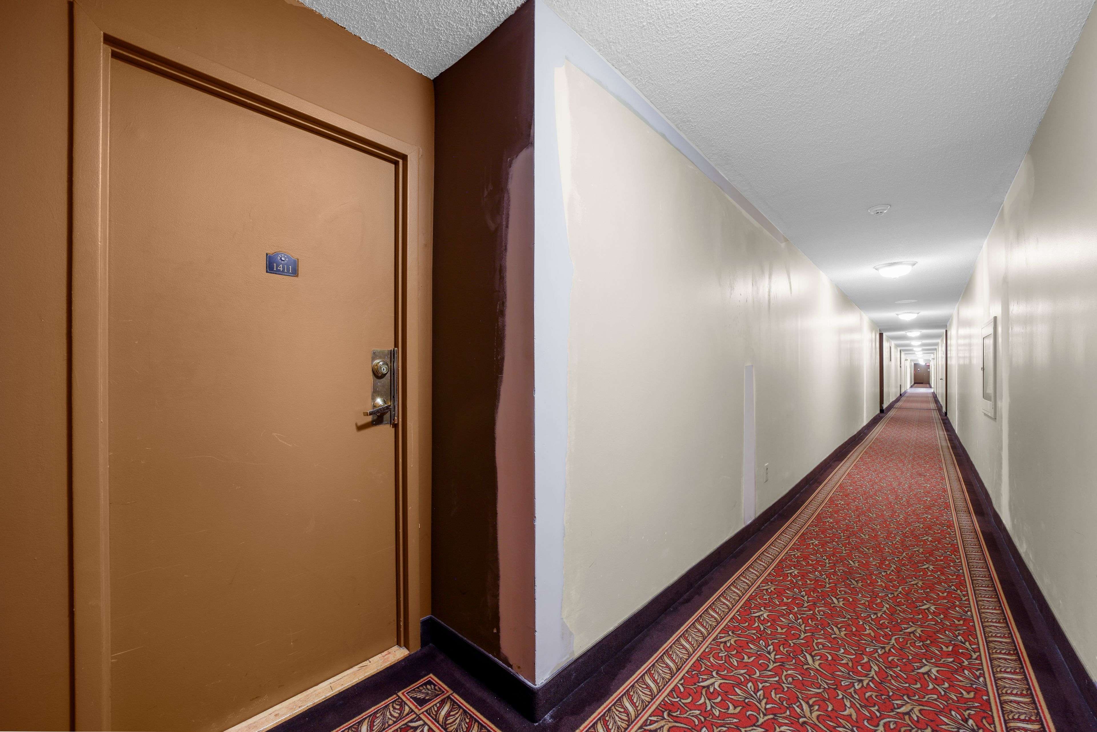 Toronto W10, ON M9V 5E3,10 Markbrook LN #1411