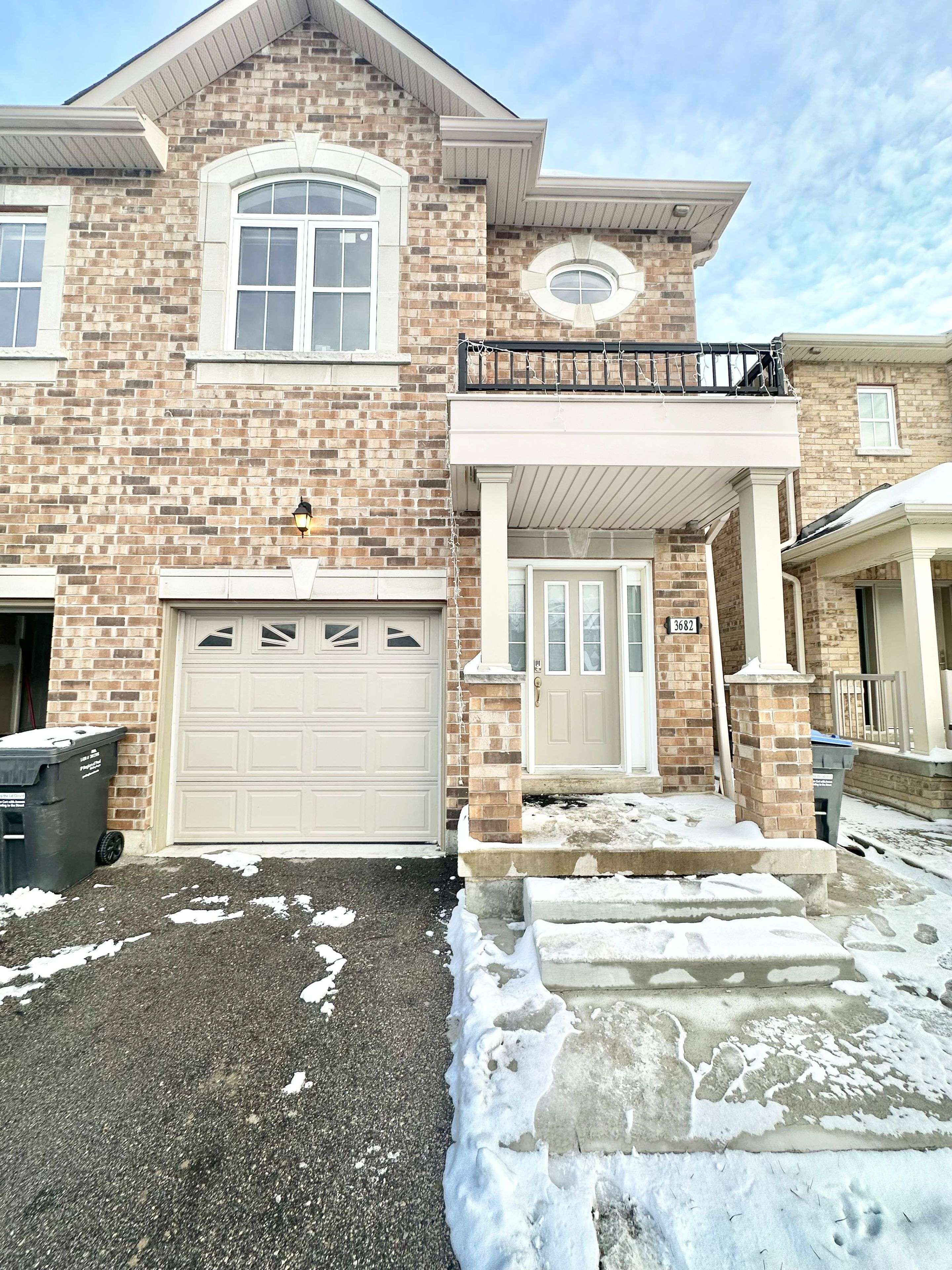 Mississauga, ON L5N 7A2,3682 Banff CT