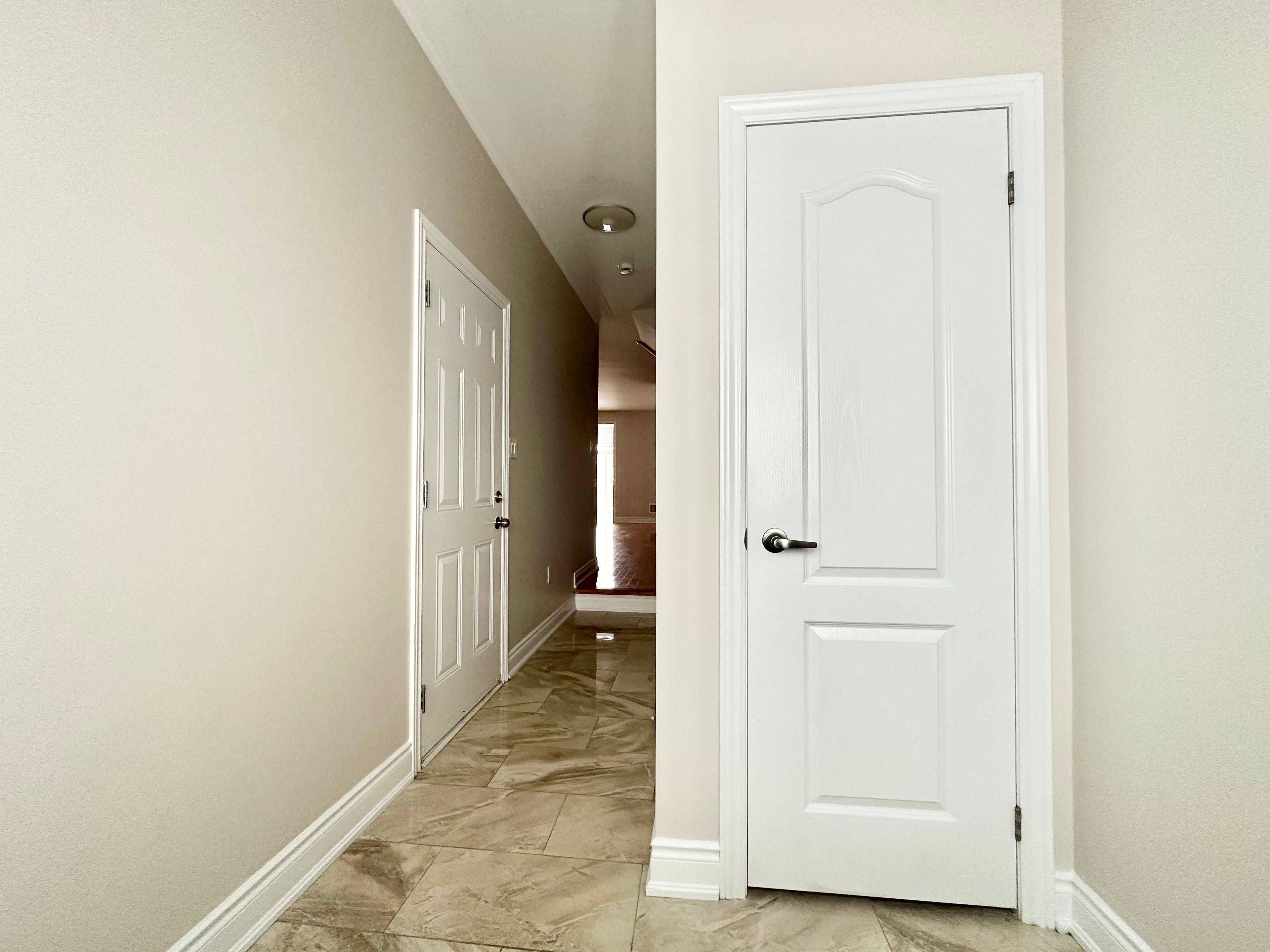 Mississauga, ON L5N 7A2,3682 Banff CT