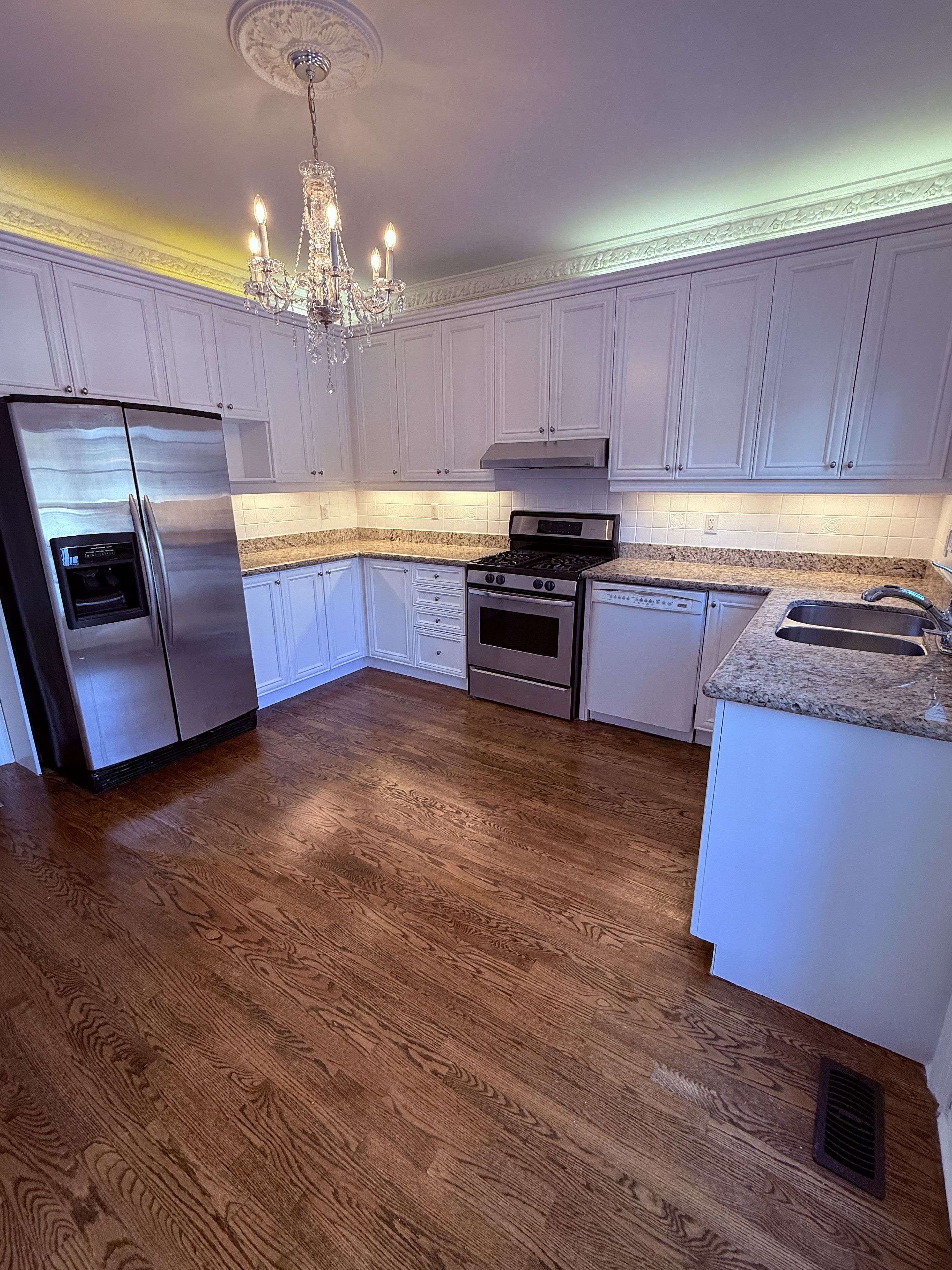 Brampton, ON L6P 2L3,37 Castlegate BLVD