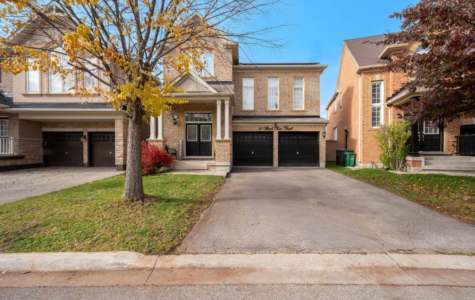 Brampton, ON L6P 3M8,18 Birch Tree TRL