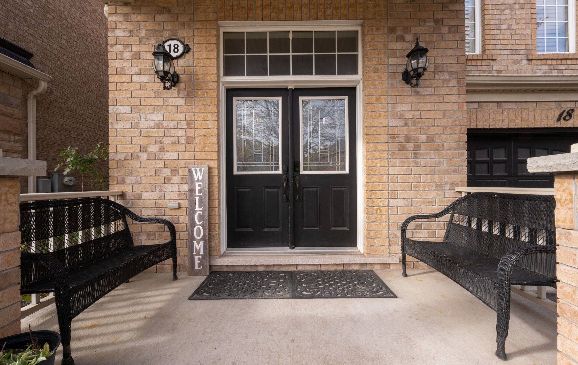 Brampton, ON L6P 3M8,18 Birch Tree TRL