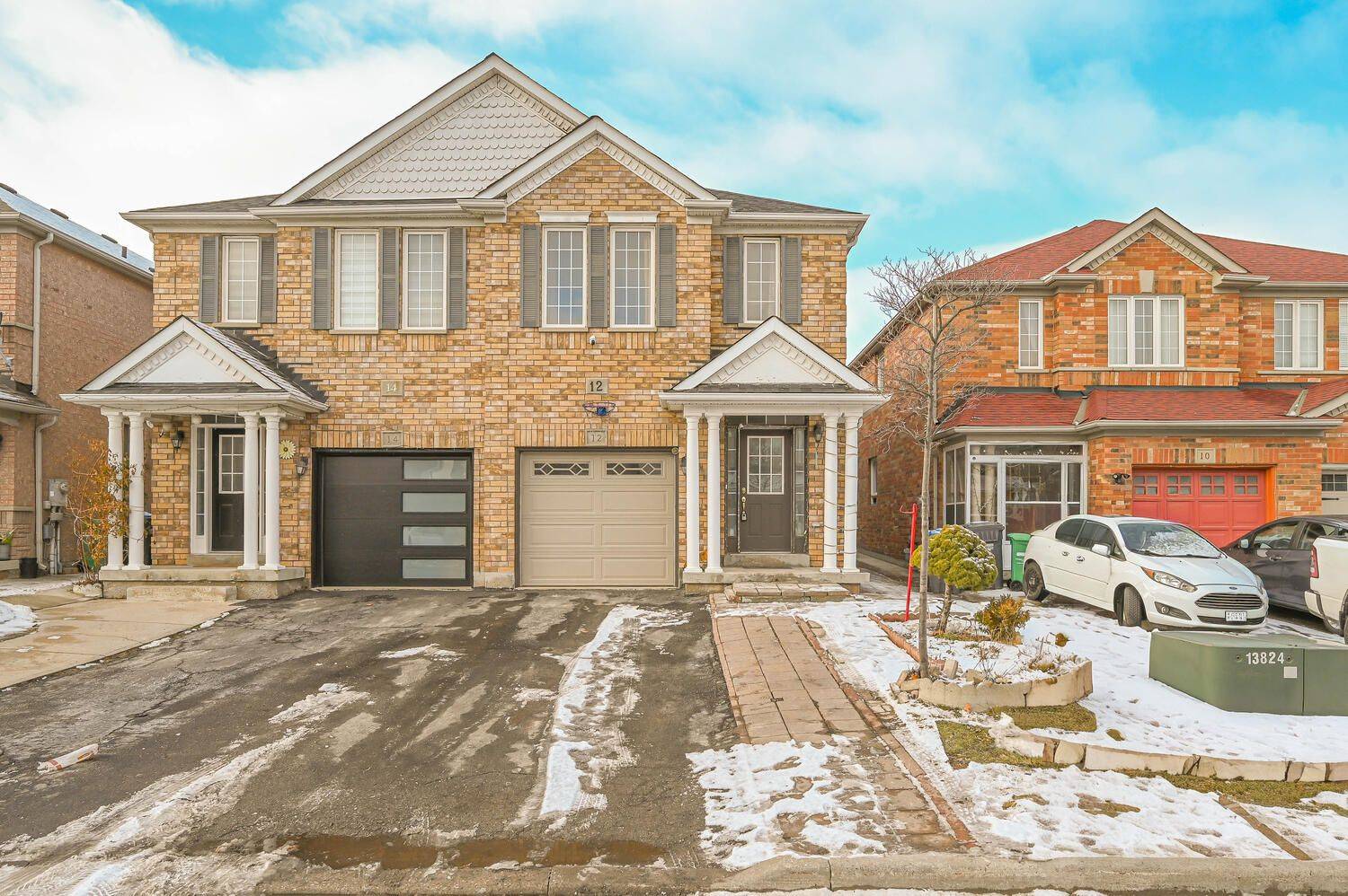 Brampton, ON L6R 2Z6,12 Rockrose DR