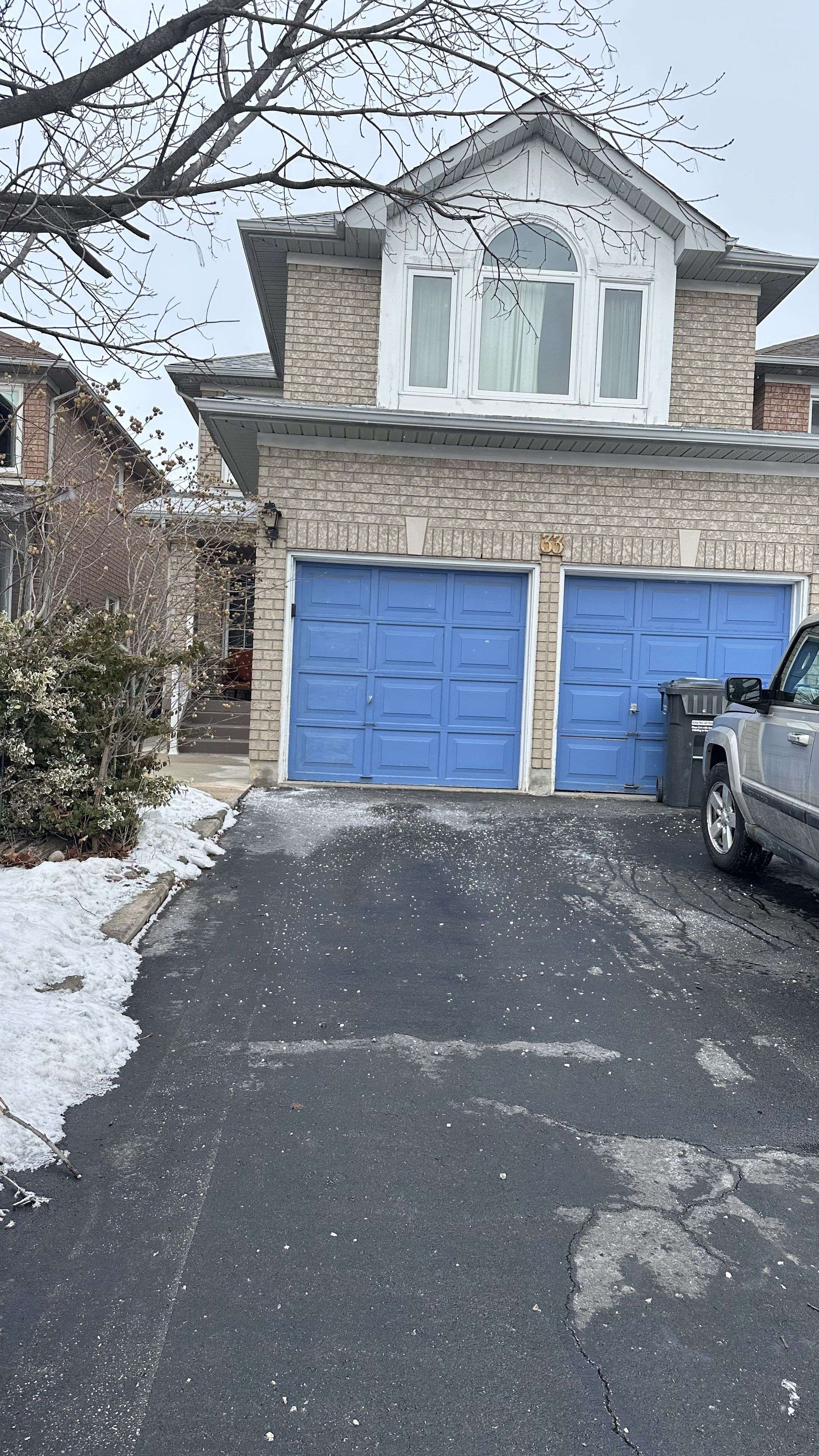 Brampton, ON L6R 1V9,33 Dovesong DR #Basement