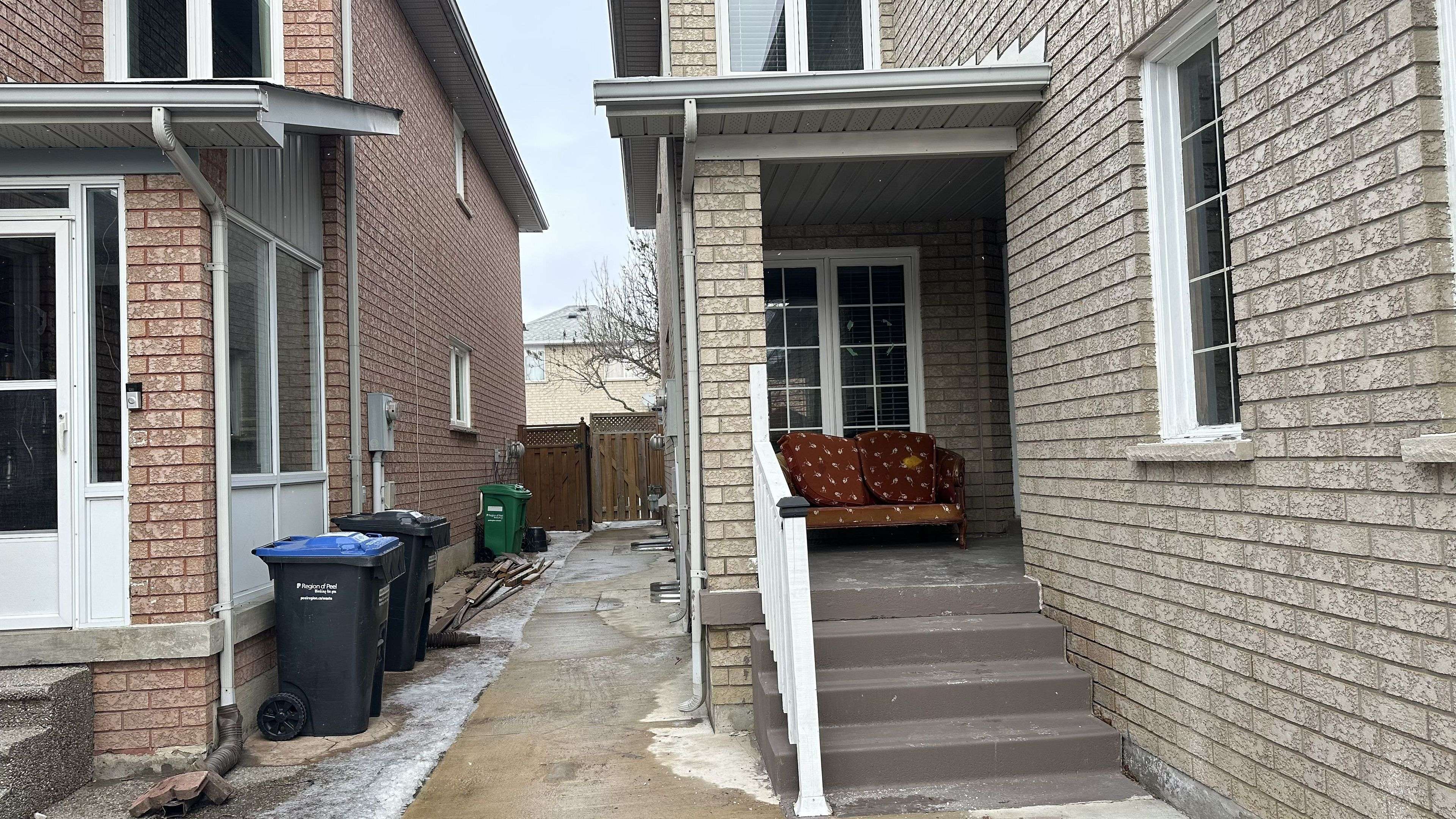 Brampton, ON L6R 1V9,33 Dovesong DR #Basement