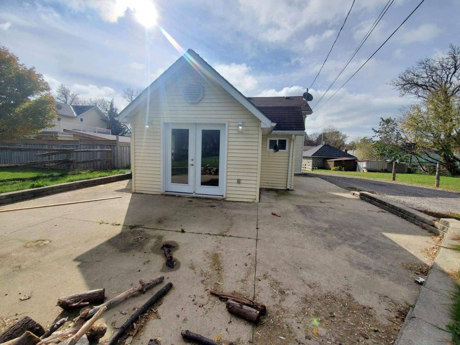 Caledon, ON L7C 1E7,16029 Airport RD