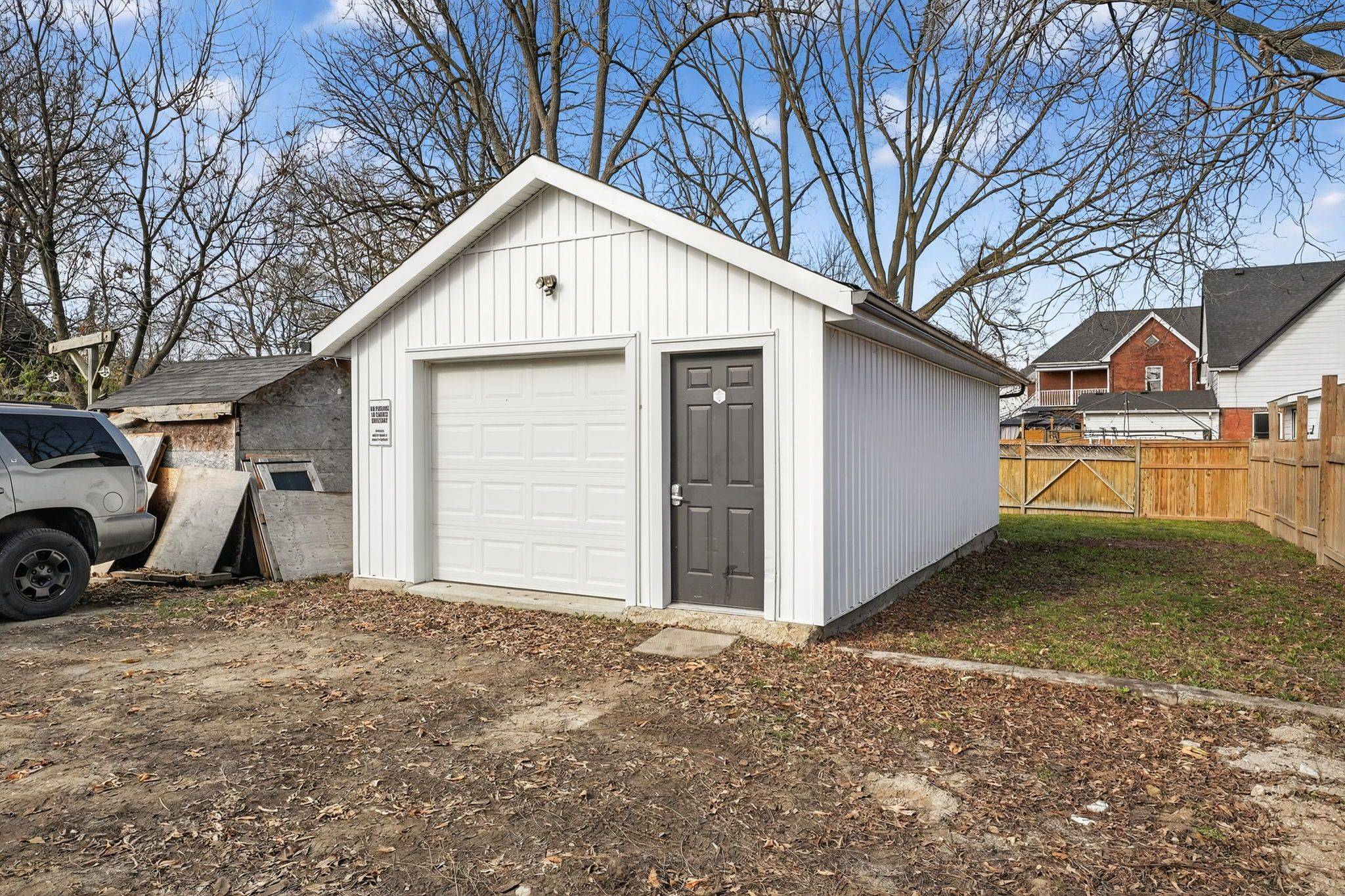 Brantford, ON N3S 1W5,28 Cayuga ST