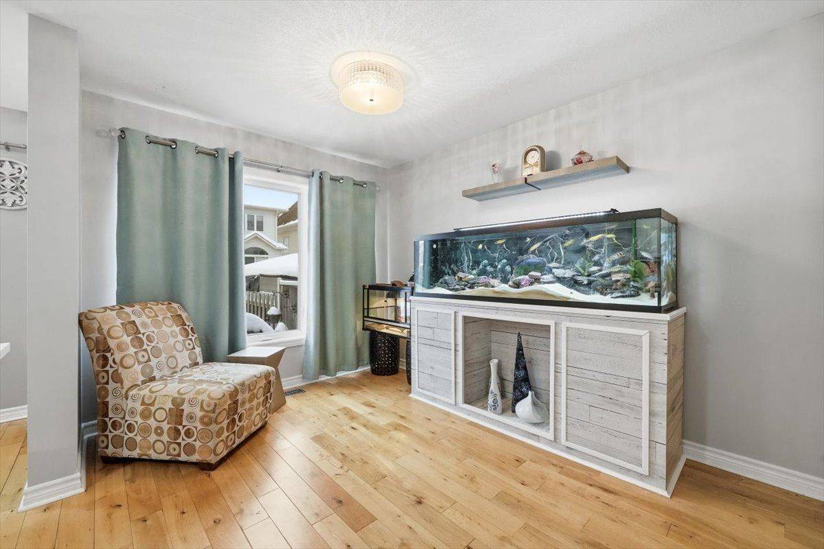 Orleans - Cumberland And Area, ON K4A 0H6,504 Allegro WAY