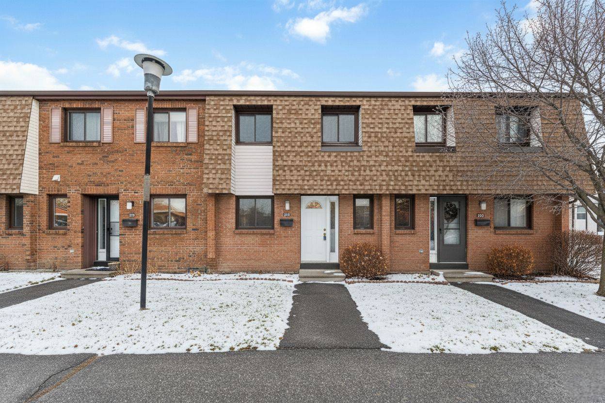 South Of Baseline To Knoxdale, ON K2G 4G7,25B Bertona ST