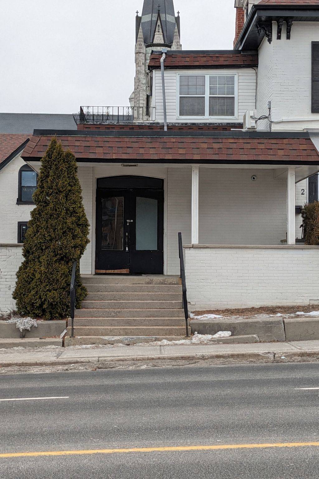 Belleville, ON K8N 5G2,60 VICTORIA AVE