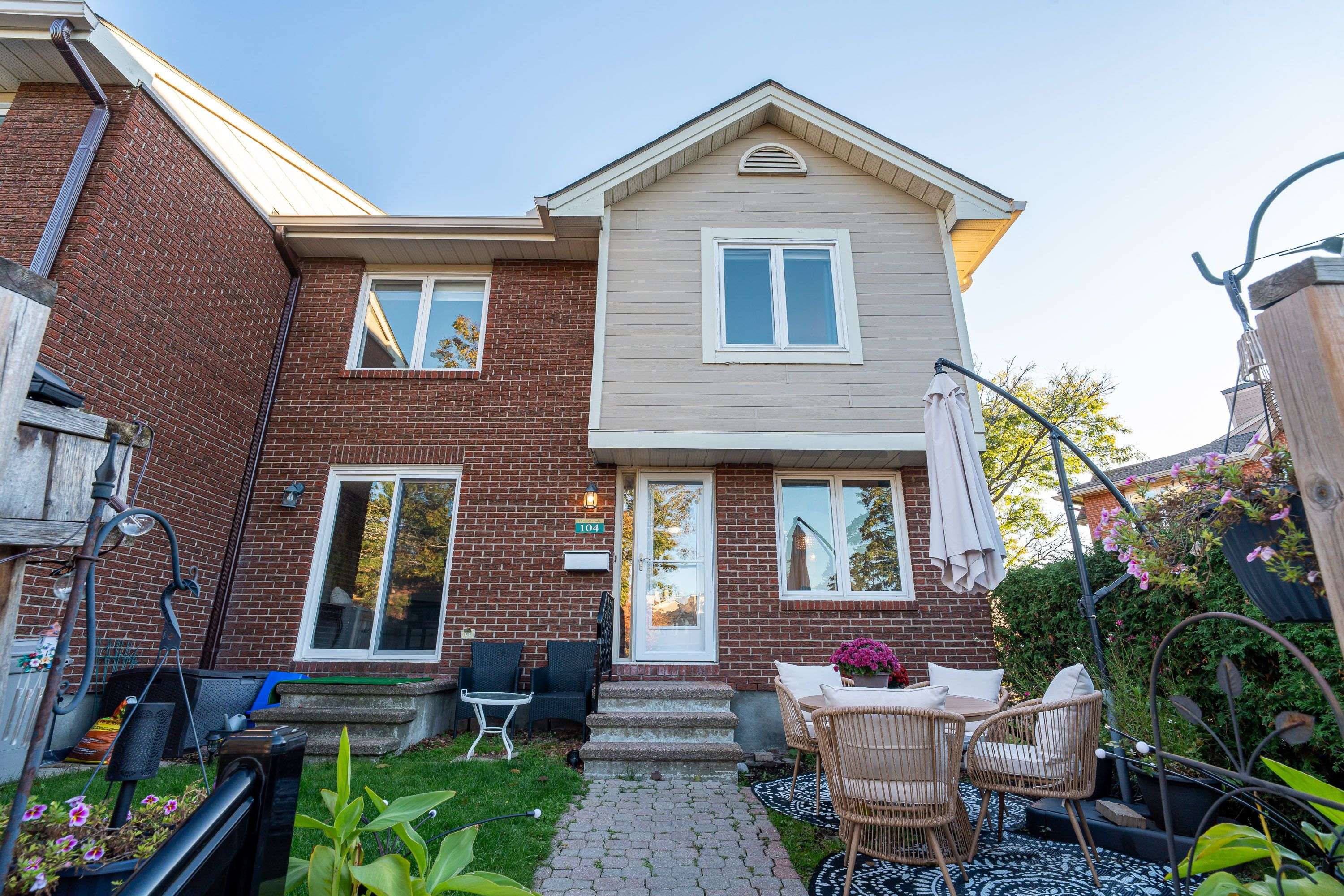 Orleans - Cumberland And Area, ON K4A 2E7,1820 Marsala CRES #104