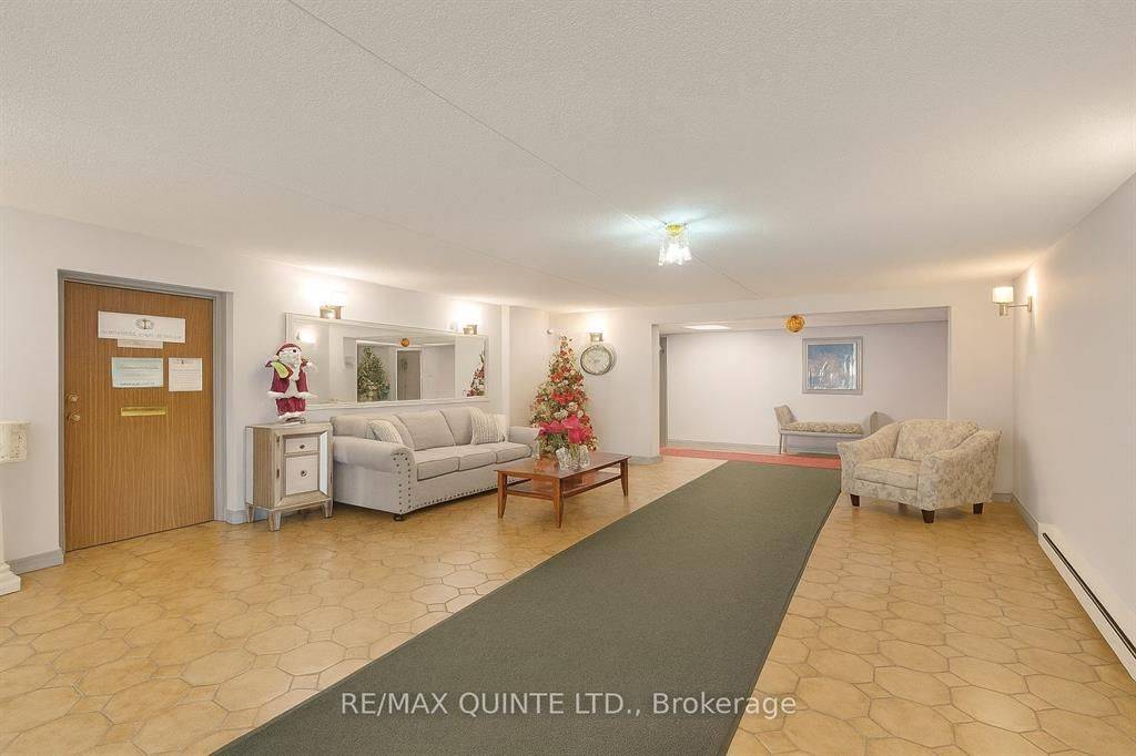 Quinte West, ON K8V 3P6,141 Dundas ST #PH2