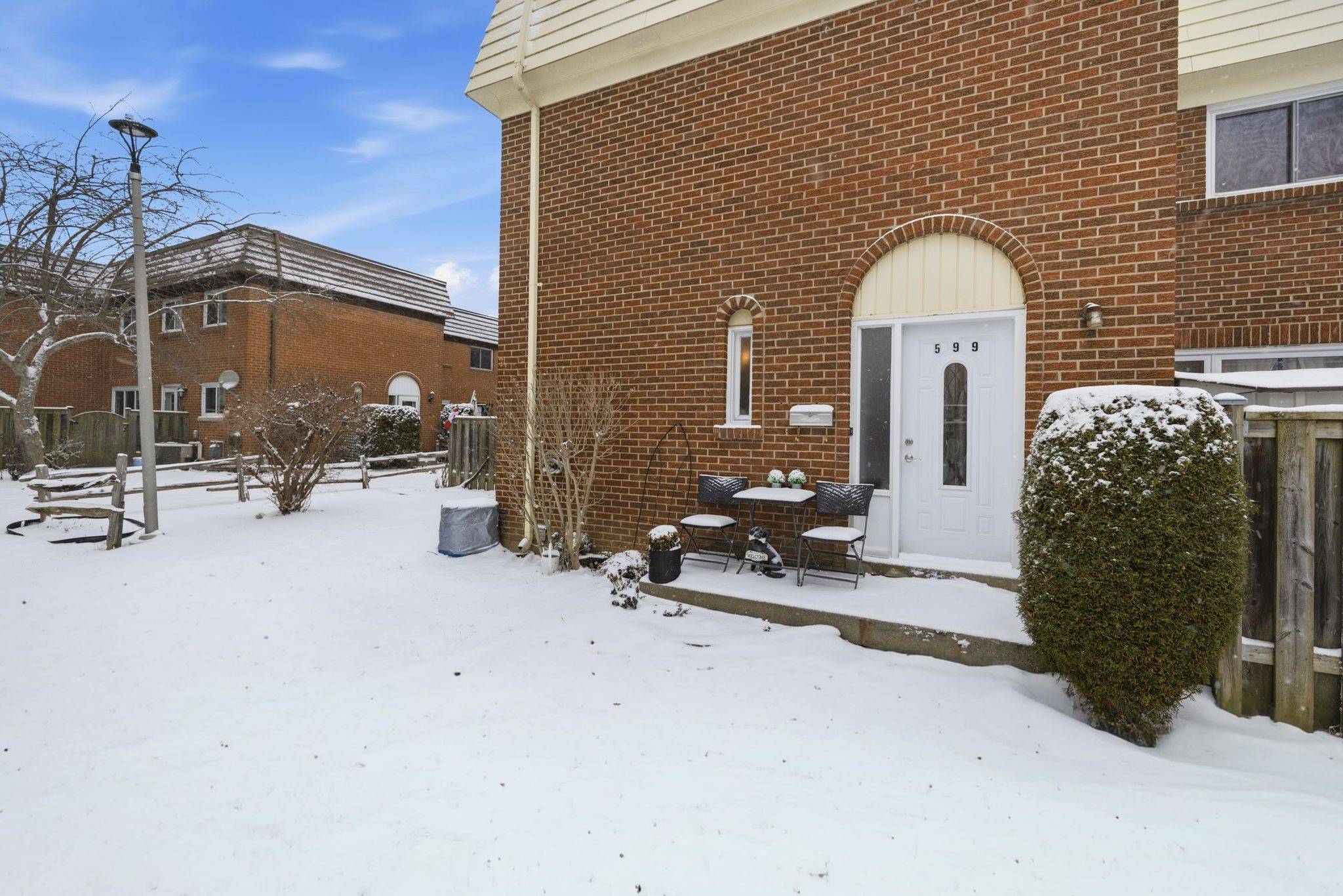 London North, ON N6G 2C5,599 Gainsborough RD